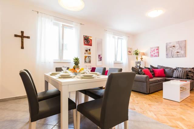 Apartment Masa Pirovac Exteriör bild